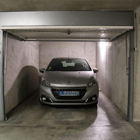 Apartamento Uzes Centre La Terrasse Des Capucines Avec Garage Privee Exterior foto