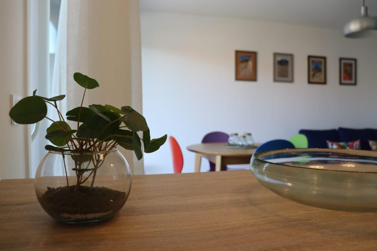 Apartamento Uzes Centre La Terrasse Des Capucines Avec Garage Privee Exterior foto