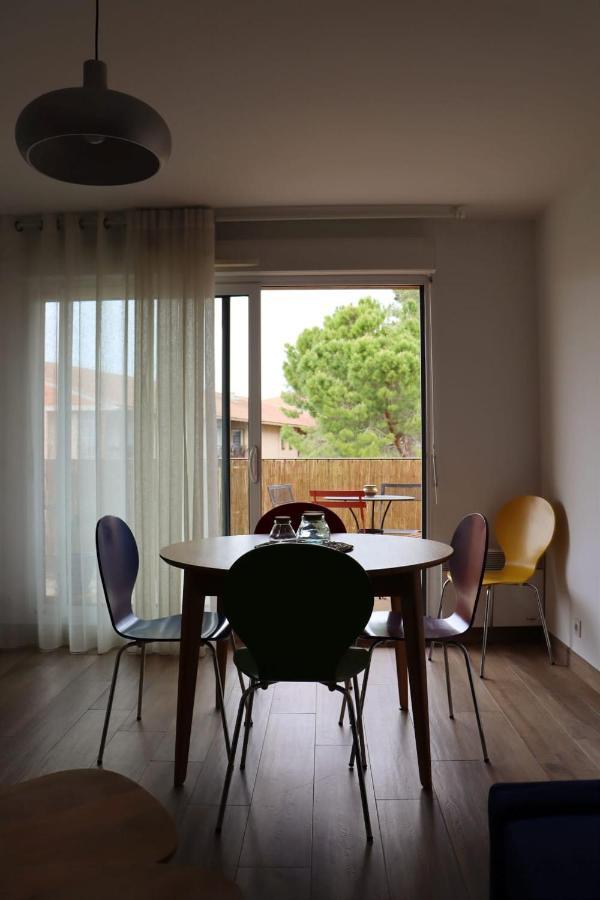 Apartamento Uzes Centre La Terrasse Des Capucines Avec Garage Privee Exterior foto