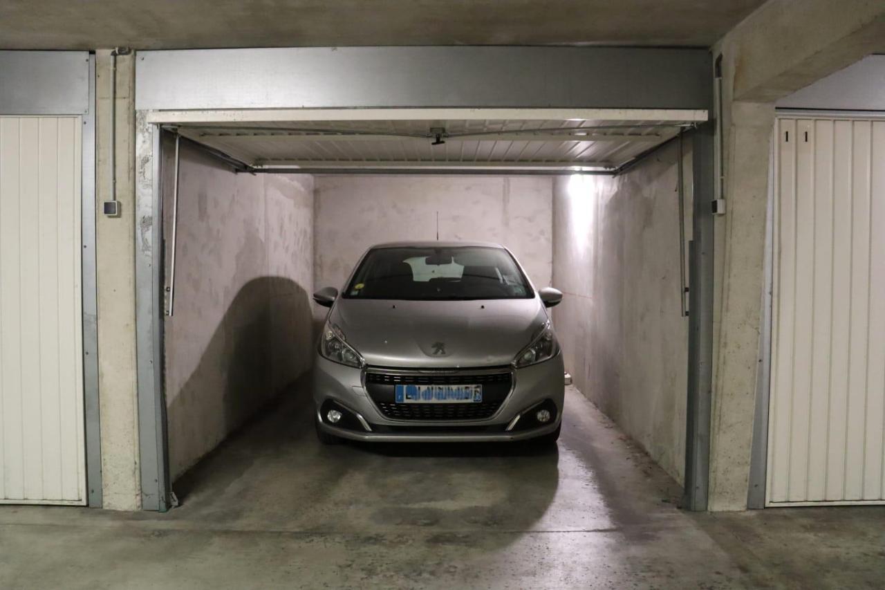 Apartamento Uzes Centre La Terrasse Des Capucines Avec Garage Privee Exterior foto