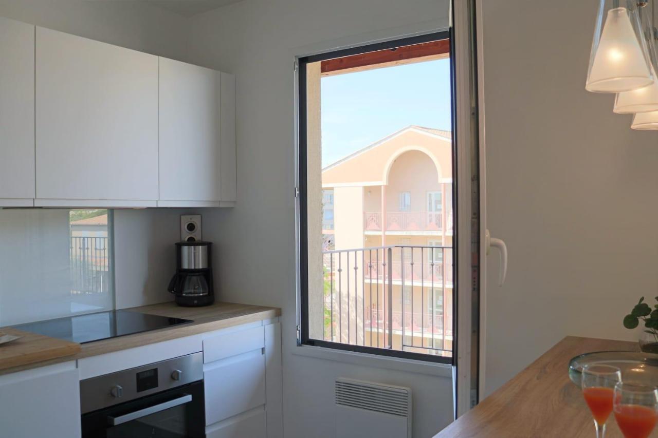 Apartamento Uzes Centre La Terrasse Des Capucines Avec Garage Privee Exterior foto