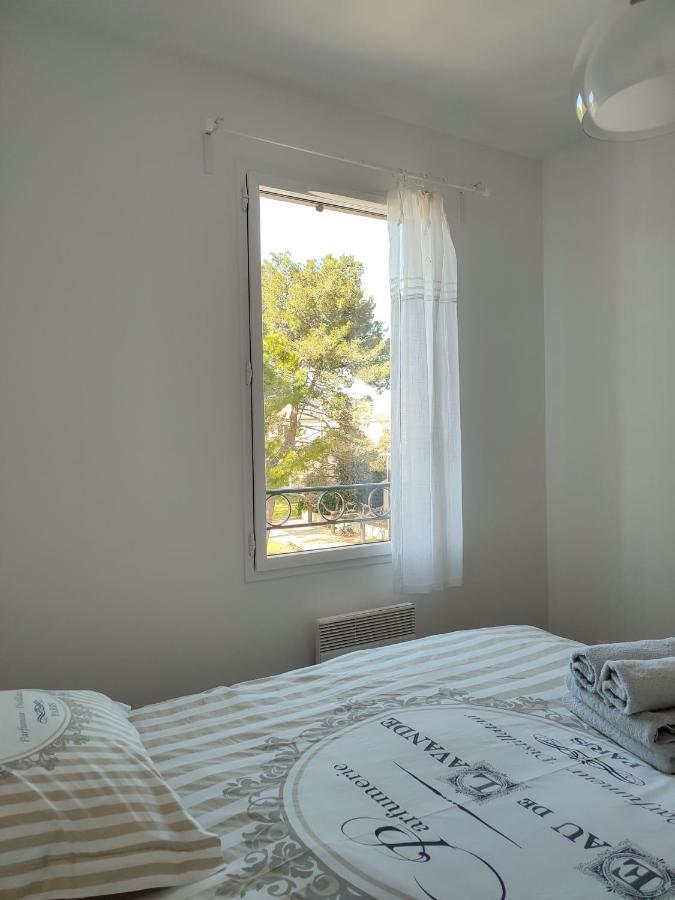 Apartamento Uzes Centre La Terrasse Des Capucines Avec Garage Privee Exterior foto