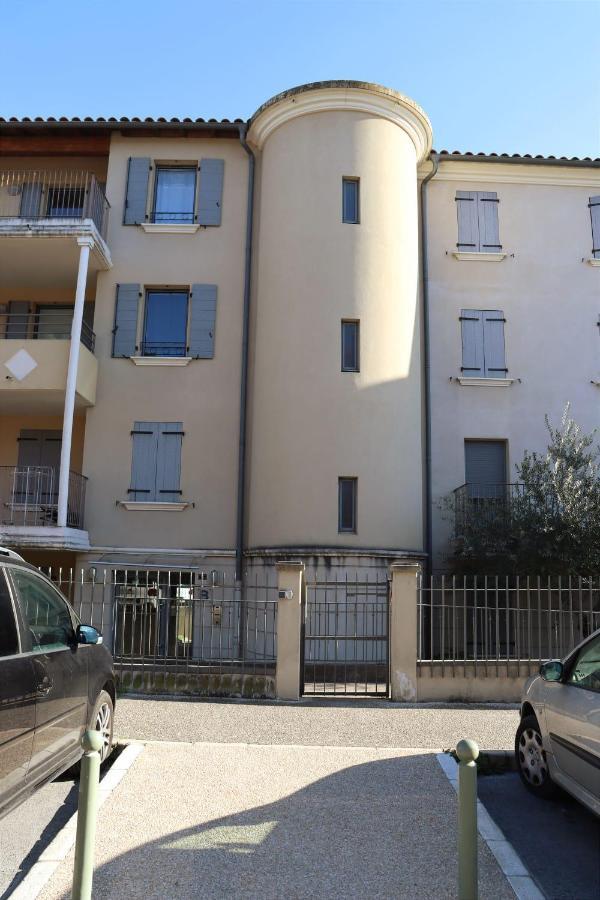 Apartamento Uzes Centre La Terrasse Des Capucines Avec Garage Privee Exterior foto