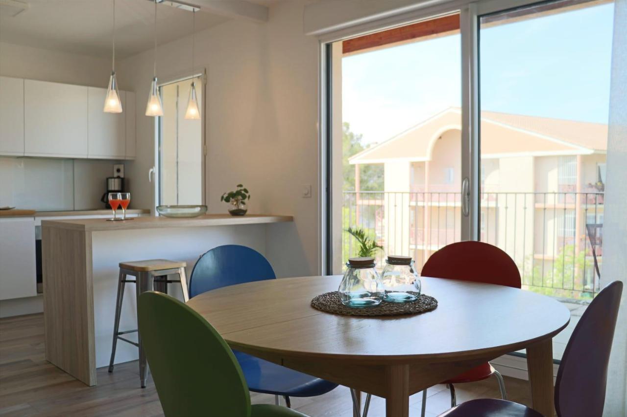 Apartamento Uzes Centre La Terrasse Des Capucines Avec Garage Privee Exterior foto