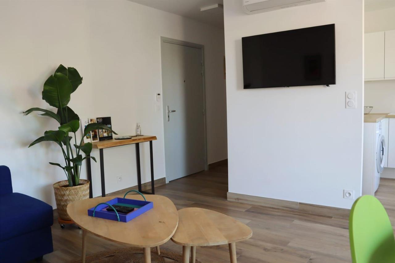 Apartamento Uzes Centre La Terrasse Des Capucines Avec Garage Privee Exterior foto